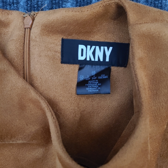 DKNY Petite Faux-Suede Cap-Sleeve Hardware-Trimmed Dress Size 2P - Picture 3 of 4